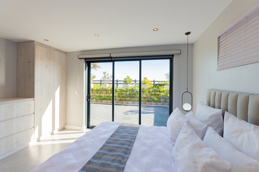 7 Bedroom Property for Sale in Calypso Beach Western Cape